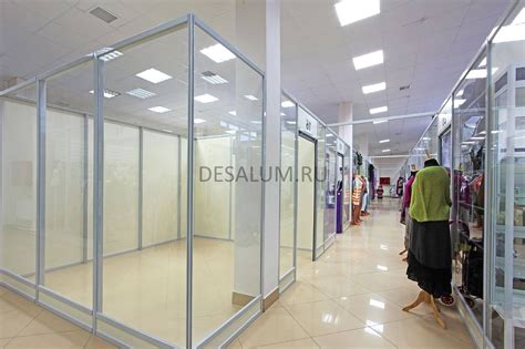 Купить стеклянную витрину для магазина недорого в Москве | Desalum