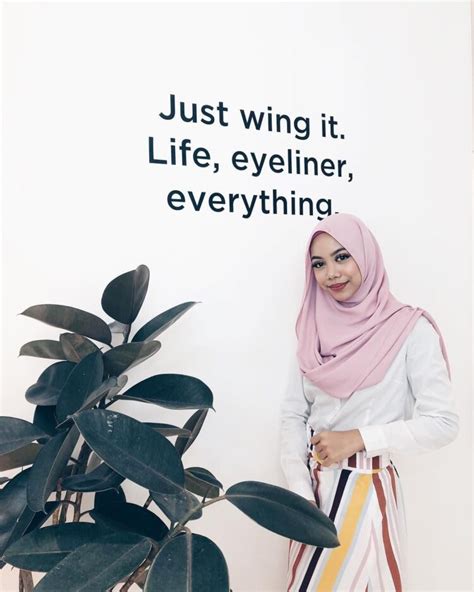 New Hot Sexy Sarah Suhairi Bikini Pics