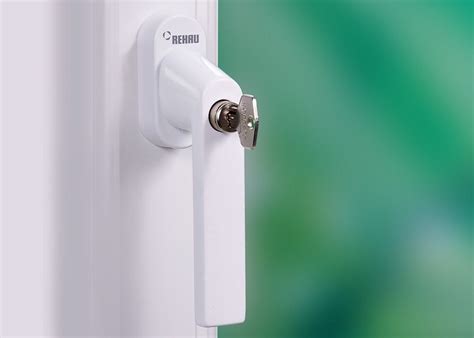 Оконная ручка REHAU Linea Design | REHAU