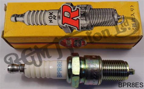 BR8ES NGK SPARK PLUG