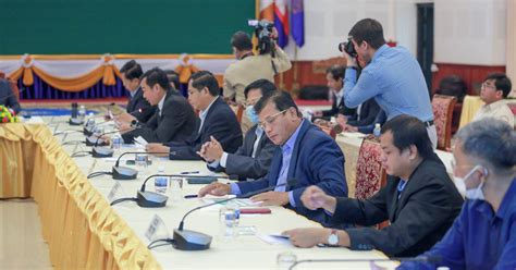 cambodia chamber  commerce drafting investment guidebook  attract