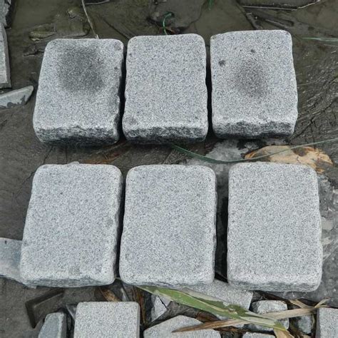 Lower Price Flamed Trumbled Dark Grey Granite Coblestone Paving Stone