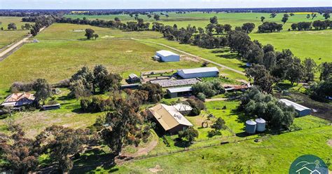 renowned victorian pioneering farm family decides  join