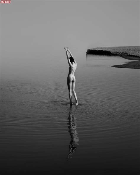 Naked Alice Pagani Added 01 25 2019 By Charlipon