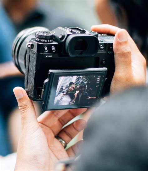 How to download pictures from camera to computer | Digital Unite