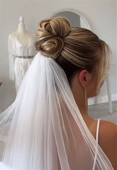 Pearl Veil High Bun Artofit