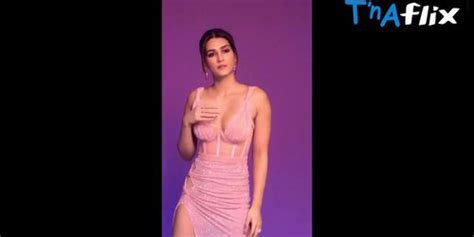 Kriti Sanon Breasts Scene In Kriti Sanon Hot Pics Collection June 2022 Tnaflix