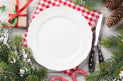 Premium Photo | Christmas dinner table setting