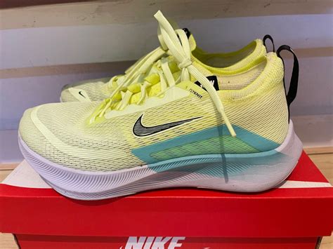 Nike zoom fly4, Women's Fashion, Footwear, Sneakers on Carousell