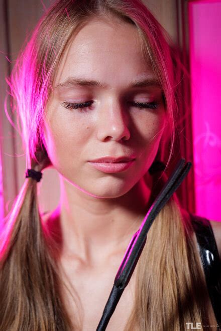 AMATEUR GIRL TheLifeErotic Book Fetish 1 Luise Medium