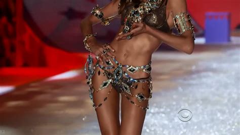 Naked Izabel Goulart In The Victoria S Secret Fashion Show 2012
