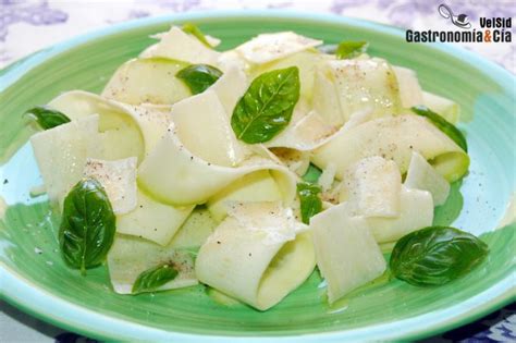 Ensalada de calabacín y parmesano Gastronomía Cía