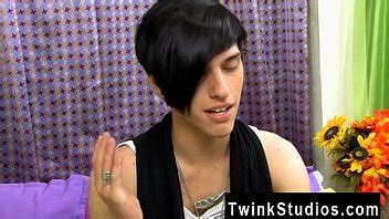 Increíble escena gay Taylor Lee y Jae Landen tienen dos años universitarios XVIDEOS