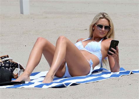 Stephanie Pratt In Bikini At The Beach In The Hamptons LACELEBS CO