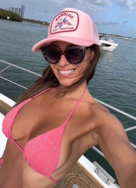 Celeb Carolina Pampita Ardohain Nude Leaks Photo TubeZZZ Porn Photos