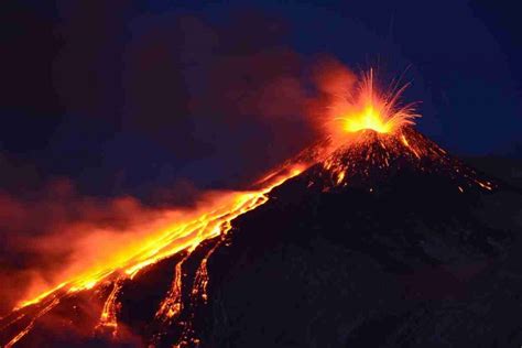 Etna E I Suoi Fratelli Dove Si Trovano I Vulcani Attivi In Italia