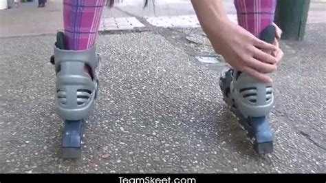 Patineuse Cherchant Un Lieu Plus Calme Porn