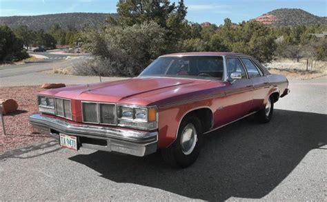 17K Miles! 1976 Oldsmobile Delta 88 Royale | Barn Finds