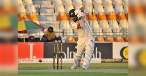 kamrans debut  powers pakistan     england