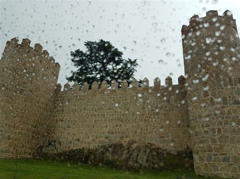 Visiting Avila’s Historical Attractions – The Van Transfer