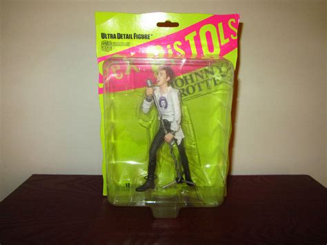 Medicom Sex Pistols Johnny Rotten Sid Vicious Action Figures