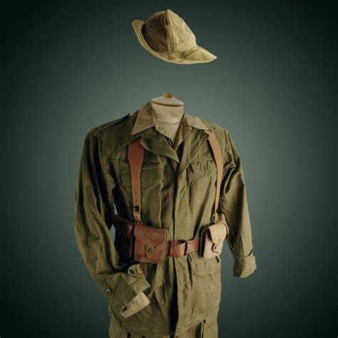 Uniformes Militaires La Compagnie Du Costume Artofit