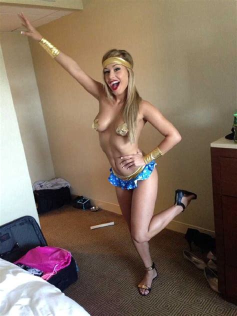 Nude And Hot Halloween Pics