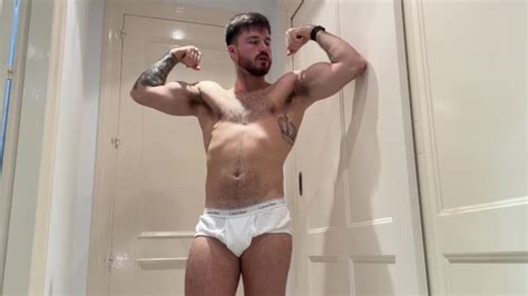 Macrophilia 欺负打嗝 Vore 内衣统治 Pornhub Gay