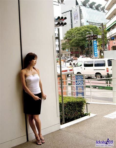 Japanese Slut Sunao Posing Nude On Bed Shows Pussy Porn Pictures Xxx Photos Sex Images