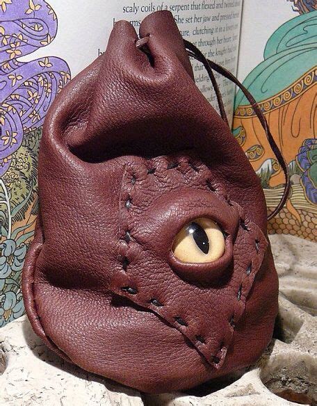 Pin By Tola Negrita Quetzal On Ropa Leather Dice Bag Bags