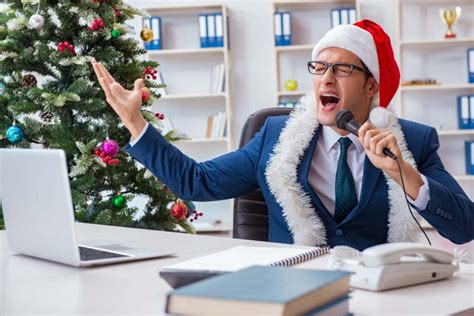 7 Сhristmas Party Ideas For Remote Employees Traqq Blog