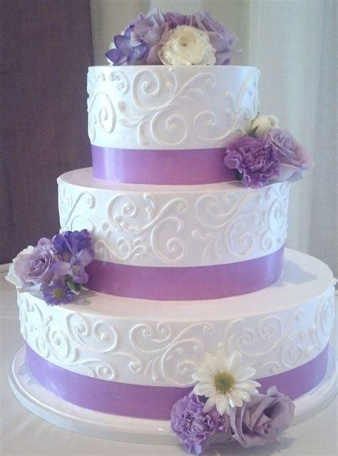 White And Lavender Wedding Cake 1774 Lavender Wedding Cake Purple Wedding Cakes Simple