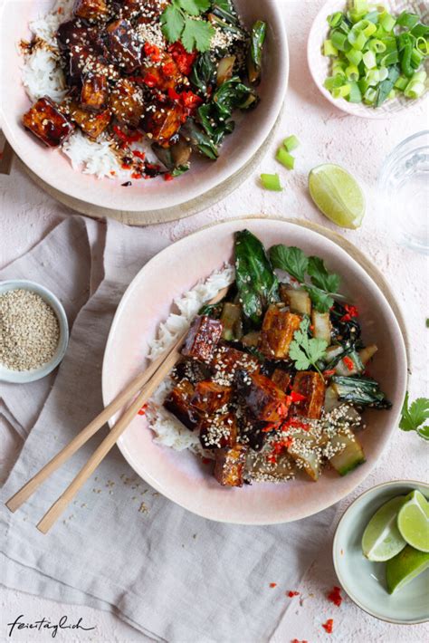 Sticky Tofu Teriyaki Mit Sesam Mangold Schnelles Veganes Happyfood