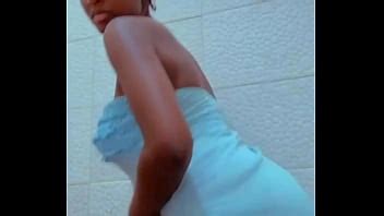 J Ai Besoin De Quelqu Un Pour Me Baiser Maintenant XVIDEOS