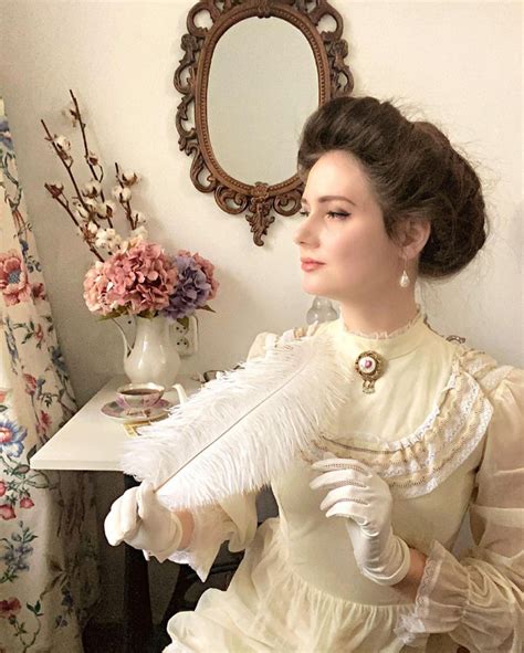 Th Ch N M C N Ti U Th Qu T C T K Hot Girl N I R N R N Tr Instagram V