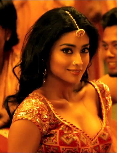 Shriya Saran Nude Pics Page 1