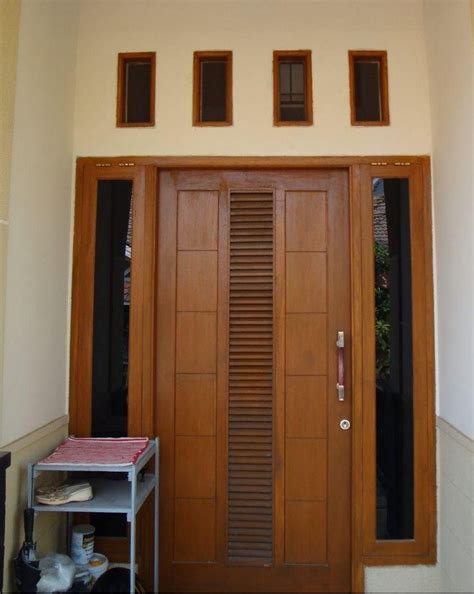 cantiknya  ide model lubang angin  atas pintu  jendela