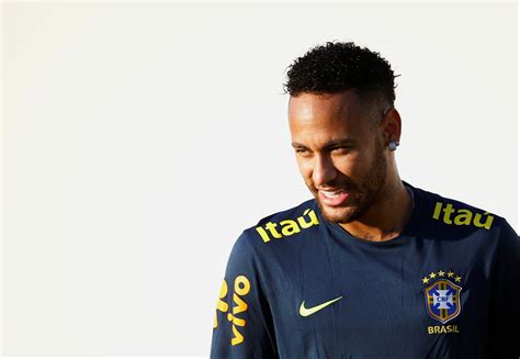 Barcelona To Submit New Offer For Paris Saint Germain Superstar Neymar