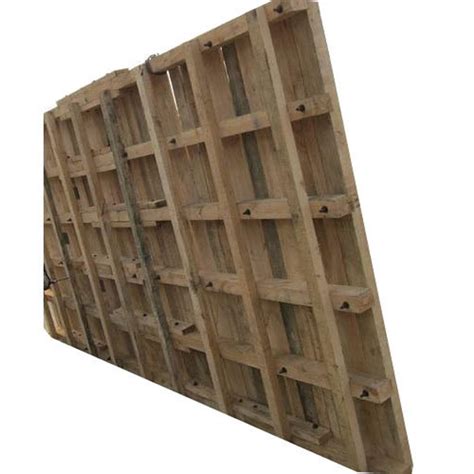 Rubber Wood Heavy Machine Wooden Pallet Capacity To Ton At Rs