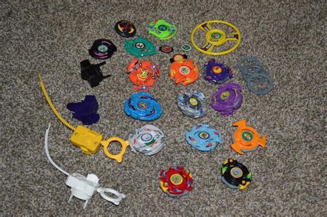 Vintage Beyblade Collection Hasbro 1884035544