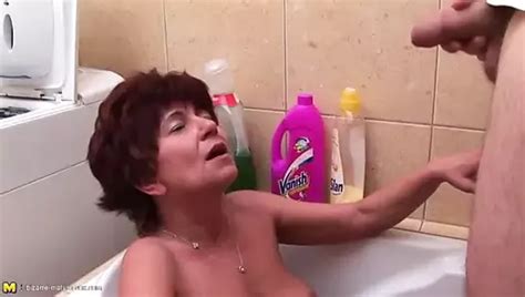 Oma Lass Laufen Free Omani Porn Video F Xhamster