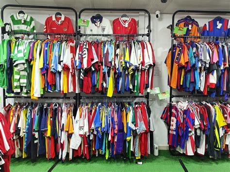 Iconic Kits - We don’t just sell shirts you know! 90’s West Ham