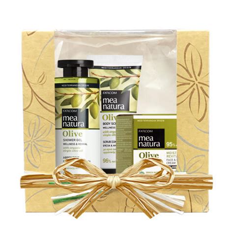 Rinkinys Farcom Mea Natura Olive: dušo želė, 300 ml + kūno šveitiklis ...