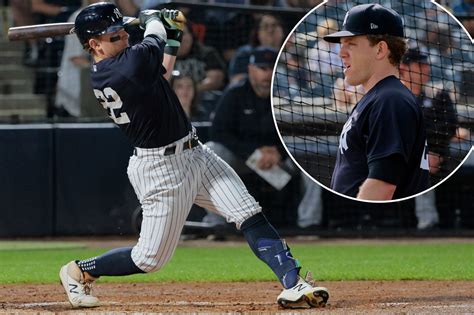 Yankees' Harrison Bader rocks a Darth Vader mask at workout