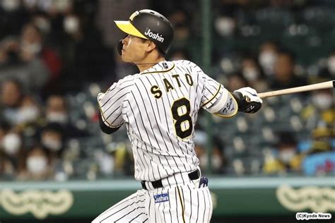 開幕9連敗中の阪神が初回に3点先取 4球で先制、佐藤輝に待望の1号2ラン Baseball King