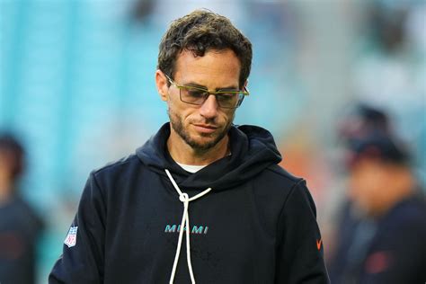 NFL Insider Hints at Dolphins Firing Mike McDaniel After Devastating 31