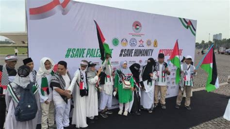 Massa Aksi Bela Palestina Mulai Berkumpul Di Monas