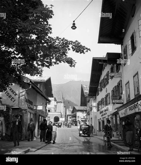 Street In Zell Am See Stock Photo Alamy