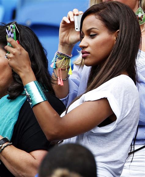 Fanny Neguesha (ri)conquista il cuore di Super Mario: con Balotelli è