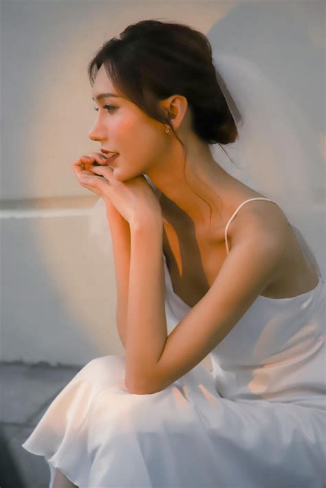 HOT cõi mạng Lynk Lee chính thức mặc váy cưới sắc vóc cô dâu đẹp hơn thần tiên tỷ tỷ CDM